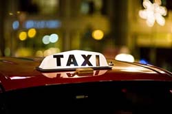 Обозреватель: Нелегальные таксисты заработали больше всех на Евро-2012