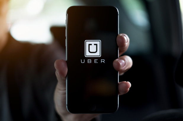 Мировая известность и громкие провалы: в какие скандалы попала успешная компания Uber