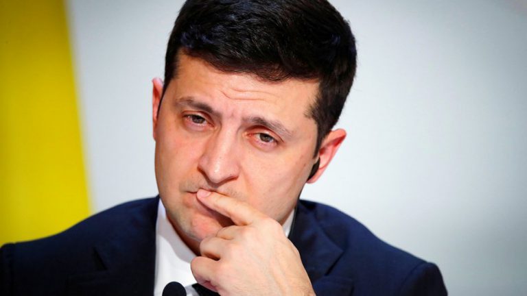 Зеленский отменил штрафные баллы для водителей: теперь все штрафы будут оплачиваться только деньгами