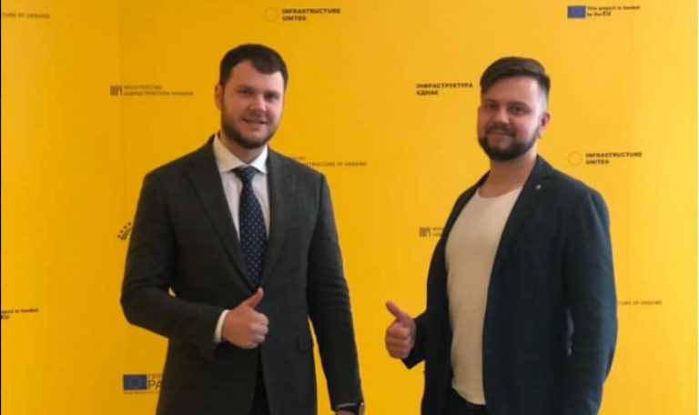 ЯК МІНІСТЕРСТВО ІНФРАСТРУКТУРИ ТА «BOLT» “ВБИВАЮТЬ” МЕДИКІВ
