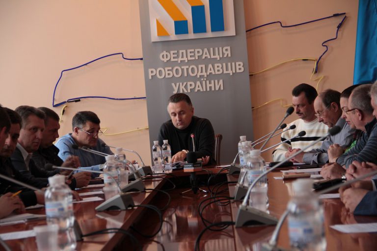 Реформы сферы такси требуют единства всех участников рынка.