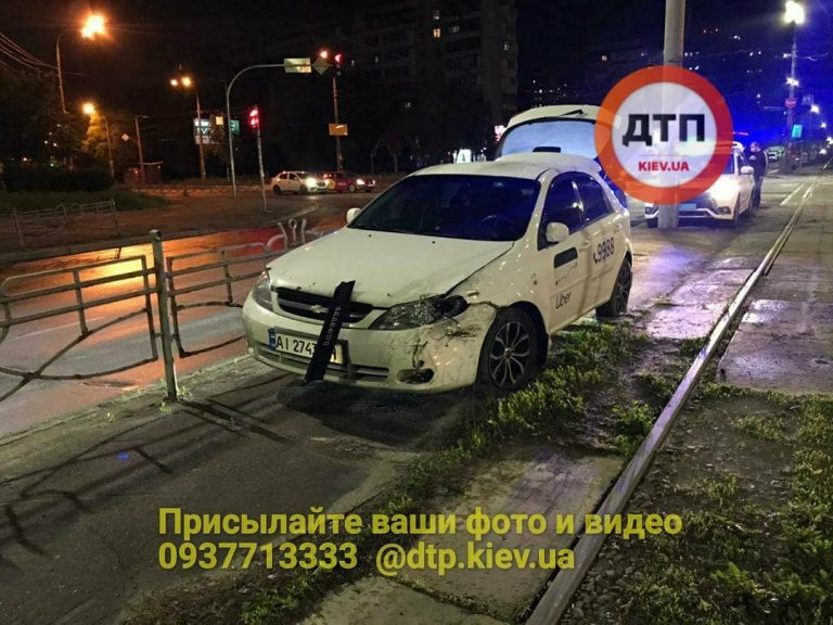 В Киеве ДТП, Uber и Полиция (Видео)