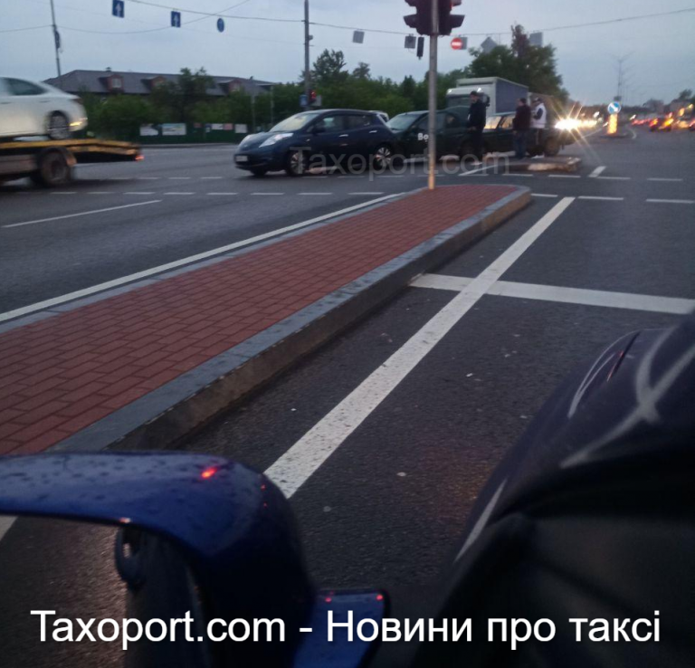 Bolt попал в ДТП