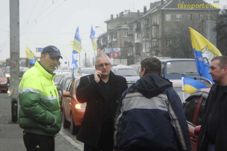 Операция «провокация» под национальным флагом. Псевдо-такси Украины: власть терпит и молчит?