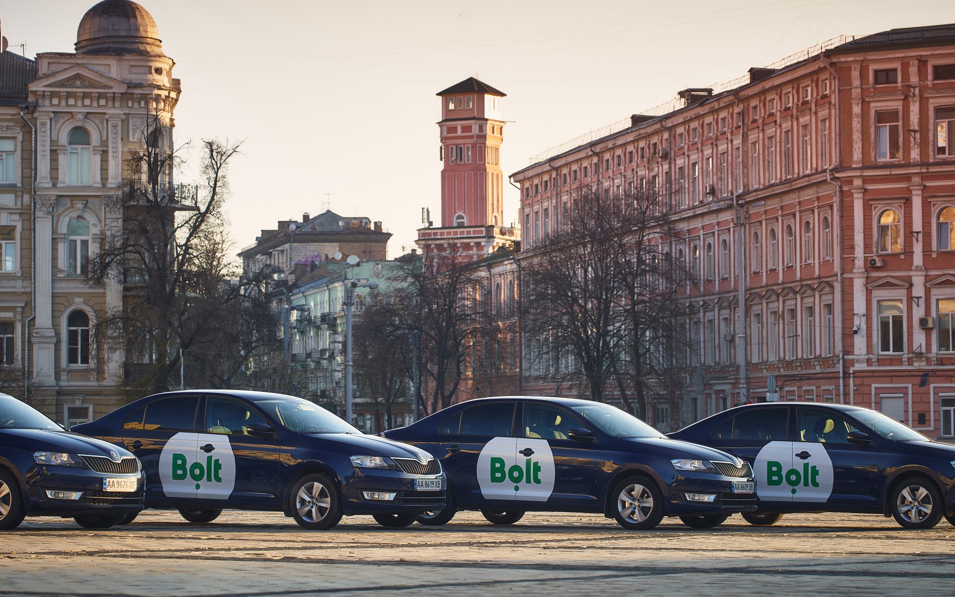 Автомобили Bolt в Киеве (фото предоставлено пресс-службой компании)