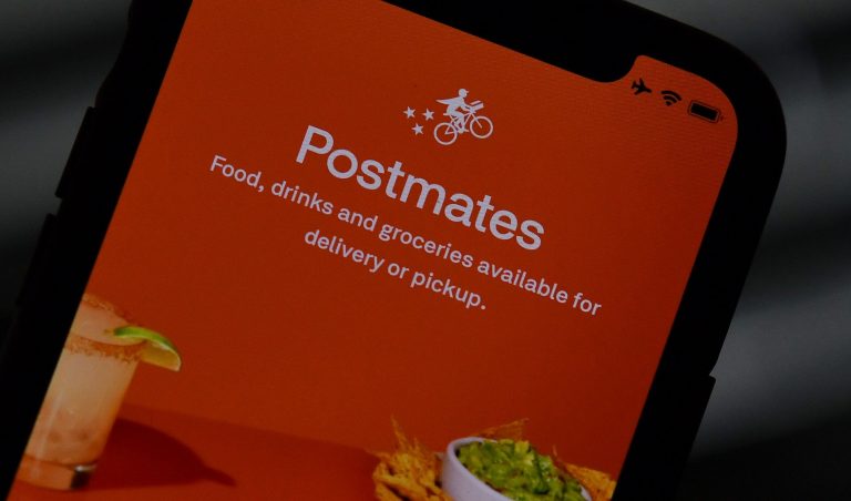 Uber договорилась о покупке Postmates более чем за $2,5 млрд