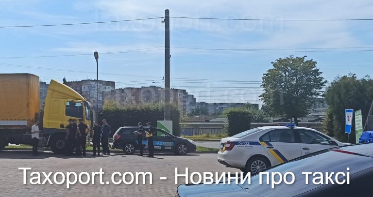У Львові затримали водія “Таксі 838” в стані алкогольного сп’яніння