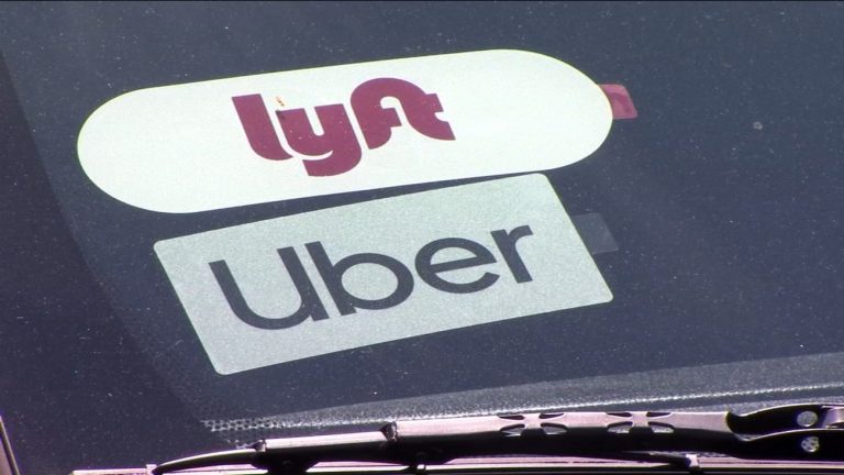 Uber и Lyft угрожают покинуть Калифорнию, если будут вынуждены классифицировать водителей как сотрудников