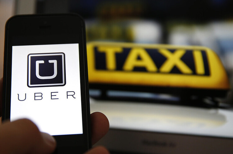 Uber купує британську технологічну Autocab