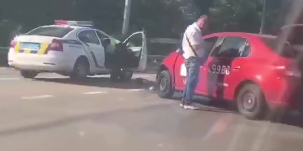 Лобовое ДТП с Uber (Видео)