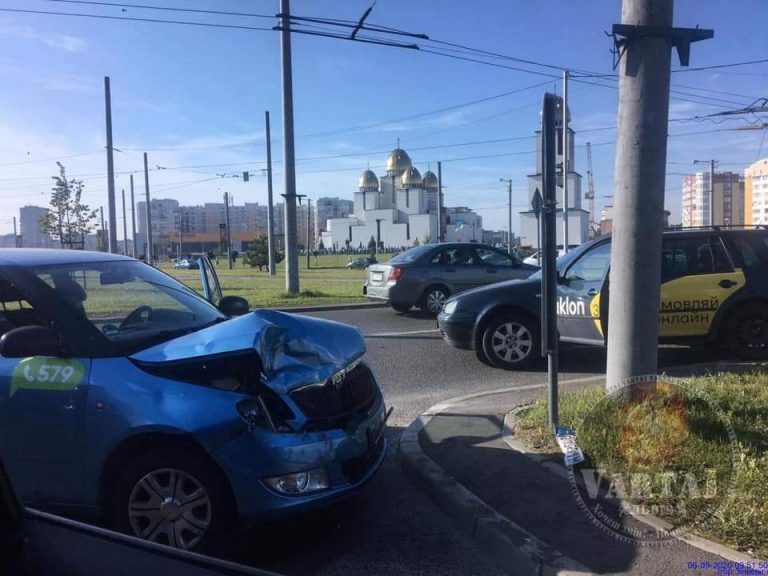 У Львові ДТП з Uklon і Opti