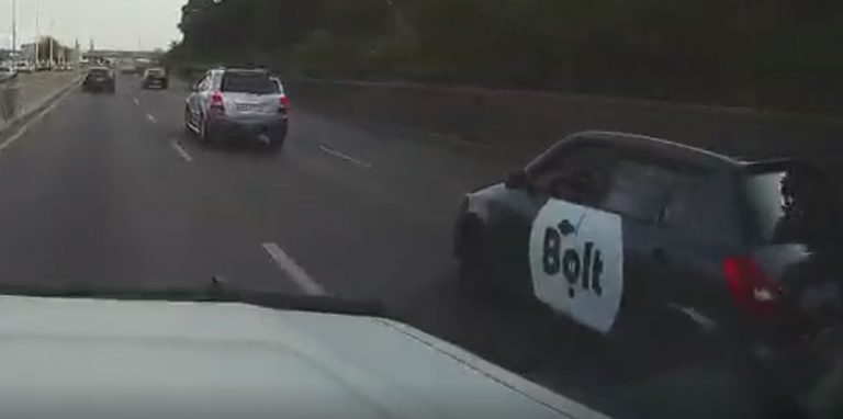 Странное ДТП с Skoda (Bolt) и Toyota, Bolt скрылся с места ДТП.