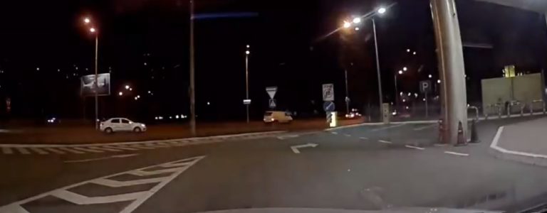 Аварія з Uber і мотоциклістом (відео)