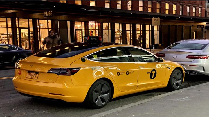 Tesla Model 3 перше електричне таксі в Нью-Йорку