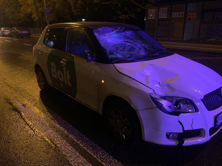 У Києві Bolt збив пішохода-порушника