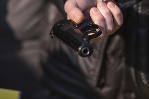 За 8 гривен стреляли в таксиста.