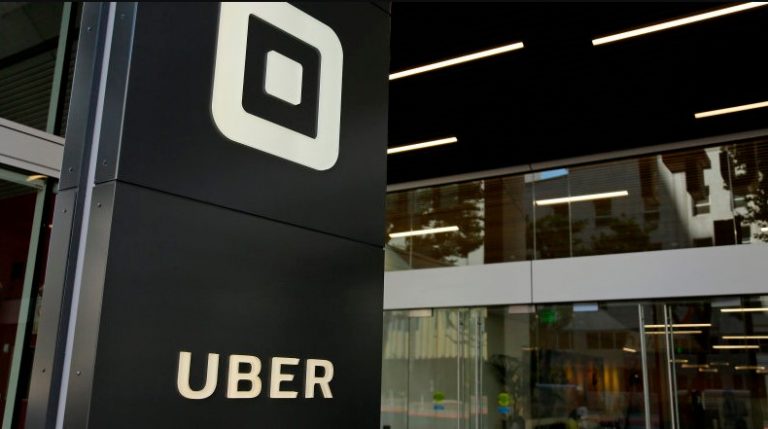 Uber просить владу США про пріоритетну вакцинацію водіїв