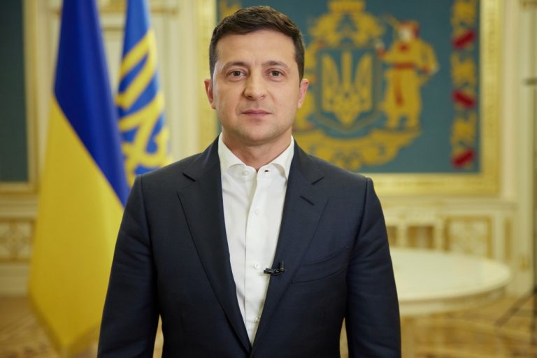 Таксисти просять Зеленського вакцинуватися