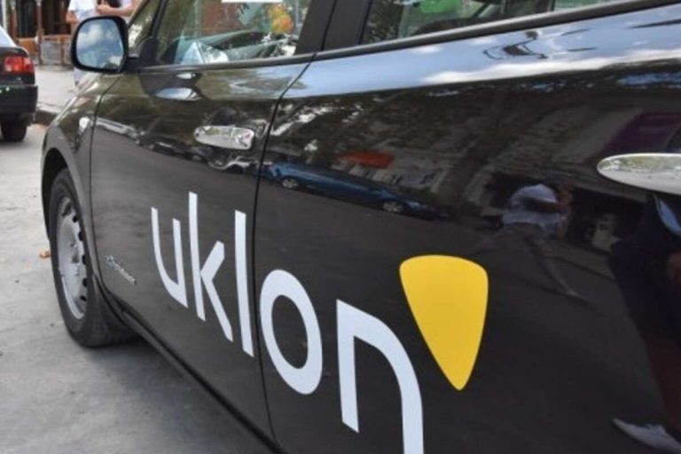 Украинские “цифровые” такси имеют право копаться в наших вещах