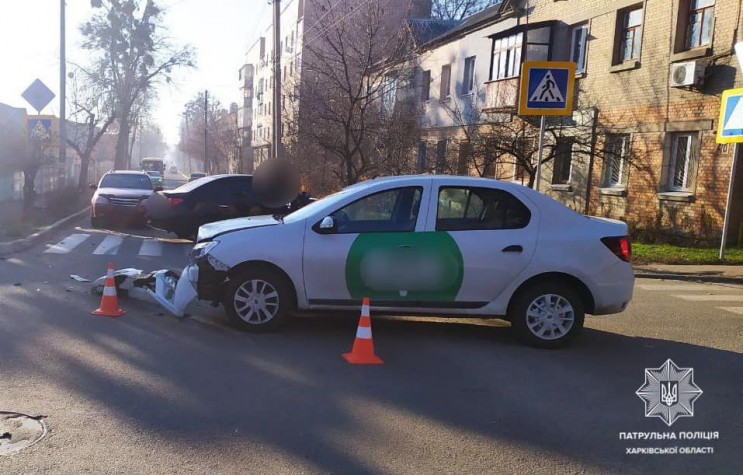 У Харкові сталася потрійна аварія за участі Bolt