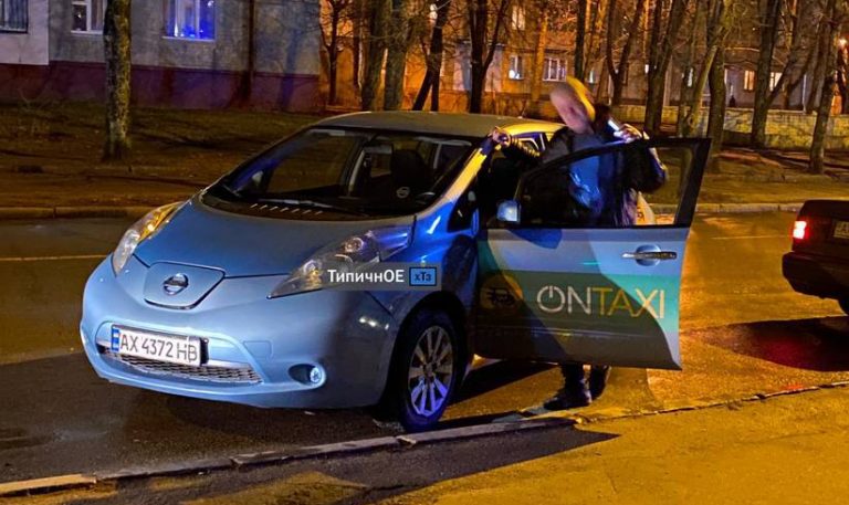 В Харкові під наркотиками водій OnTaxi створив ДТП (Відео)