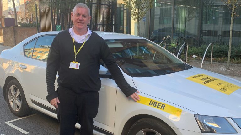 Найкращий таксист Великої Британії розкрив секрет успішного водія