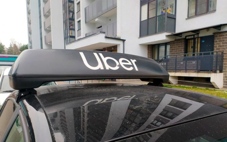 Uber запустить сервіс роботаксі